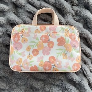 NWOT- LC Lauren Conrad fun and floral cosmetic bag.